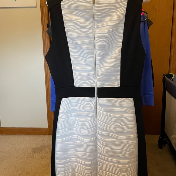 Lovely Calvin Klein Ladies Dress Size 10 - Picture 3 of 3